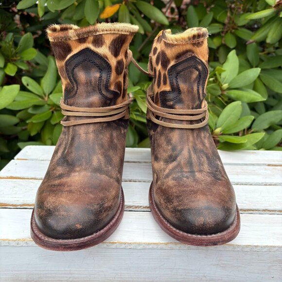 Free Bird Casey Leather Tie Booties - Size 10 - Picture 4 of 7